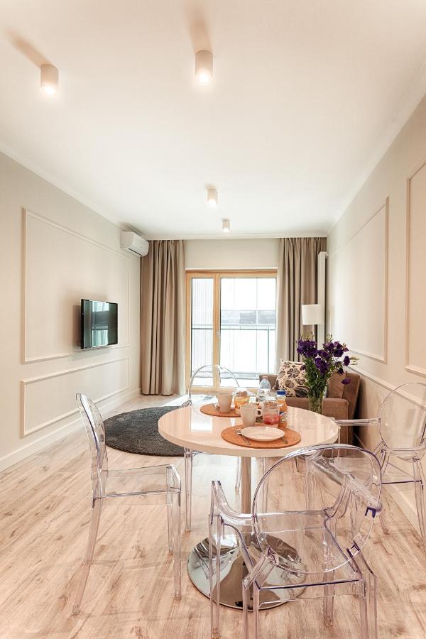 Mennica Residence Luxury Location Warschau Buitenkant foto
