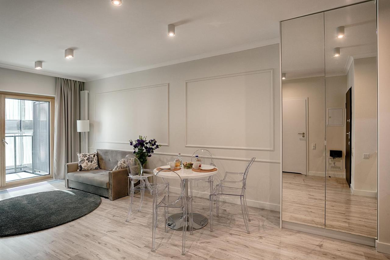 Mennica Residence Luxury Location Warschau Buitenkant foto