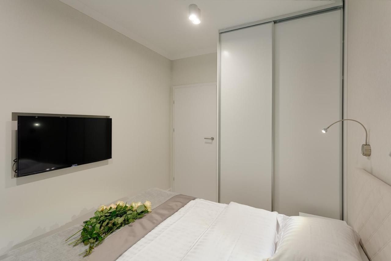 Mennica Residence Luxury Location Warschau Buitenkant foto