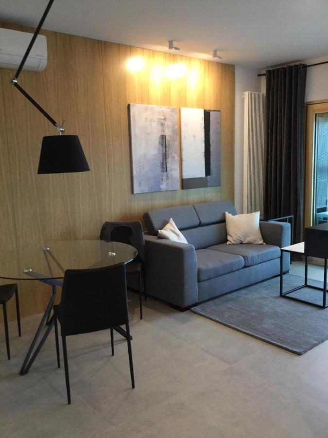 Mennica Residence Luxury Location Warschau Buitenkant foto