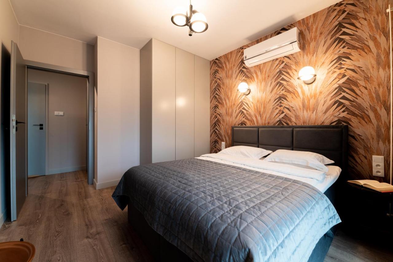 Mennica Residence Luxury Location Warschau Buitenkant foto