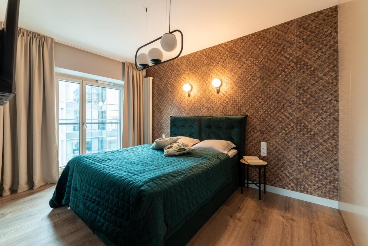 Mennica Residence Luxury Location Warschau Buitenkant foto