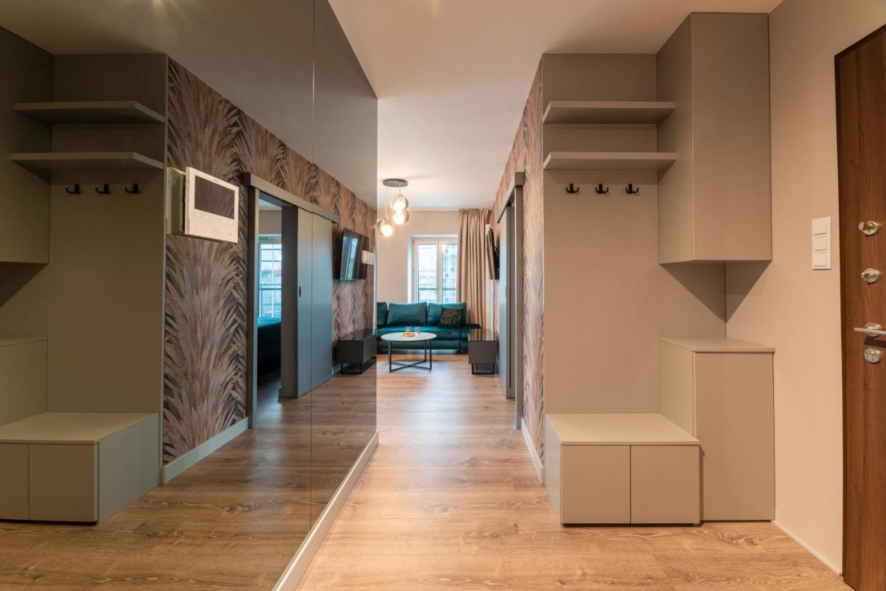 Mennica Residence Luxury Location Warschau Buitenkant foto
